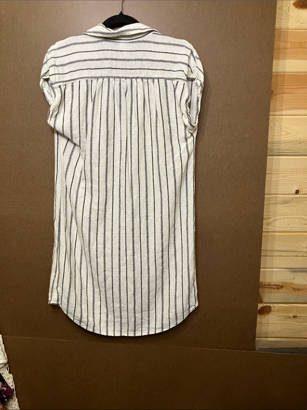 Old Navy vertical stripes women’s Shirtdress - Picture 9 of 10